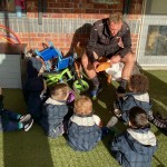 photo alternative text...