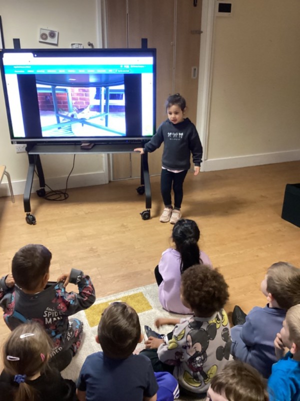 photo alternative text...