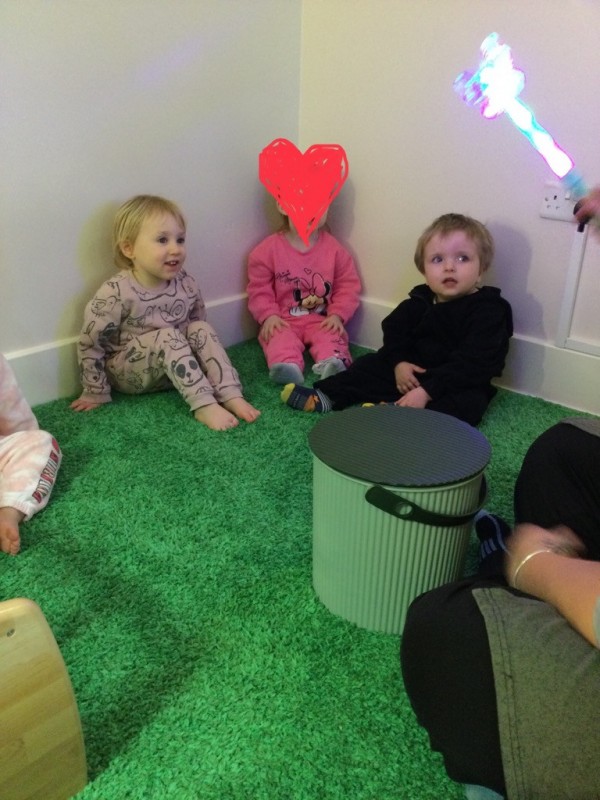 photo alternative text...